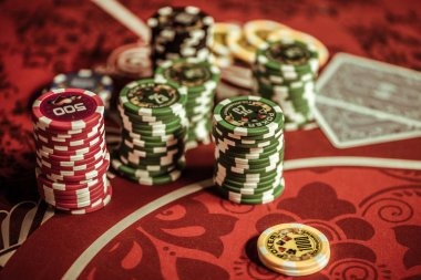 Singapore Pools sportsbook interface showing Liga 1 and Premier League markets